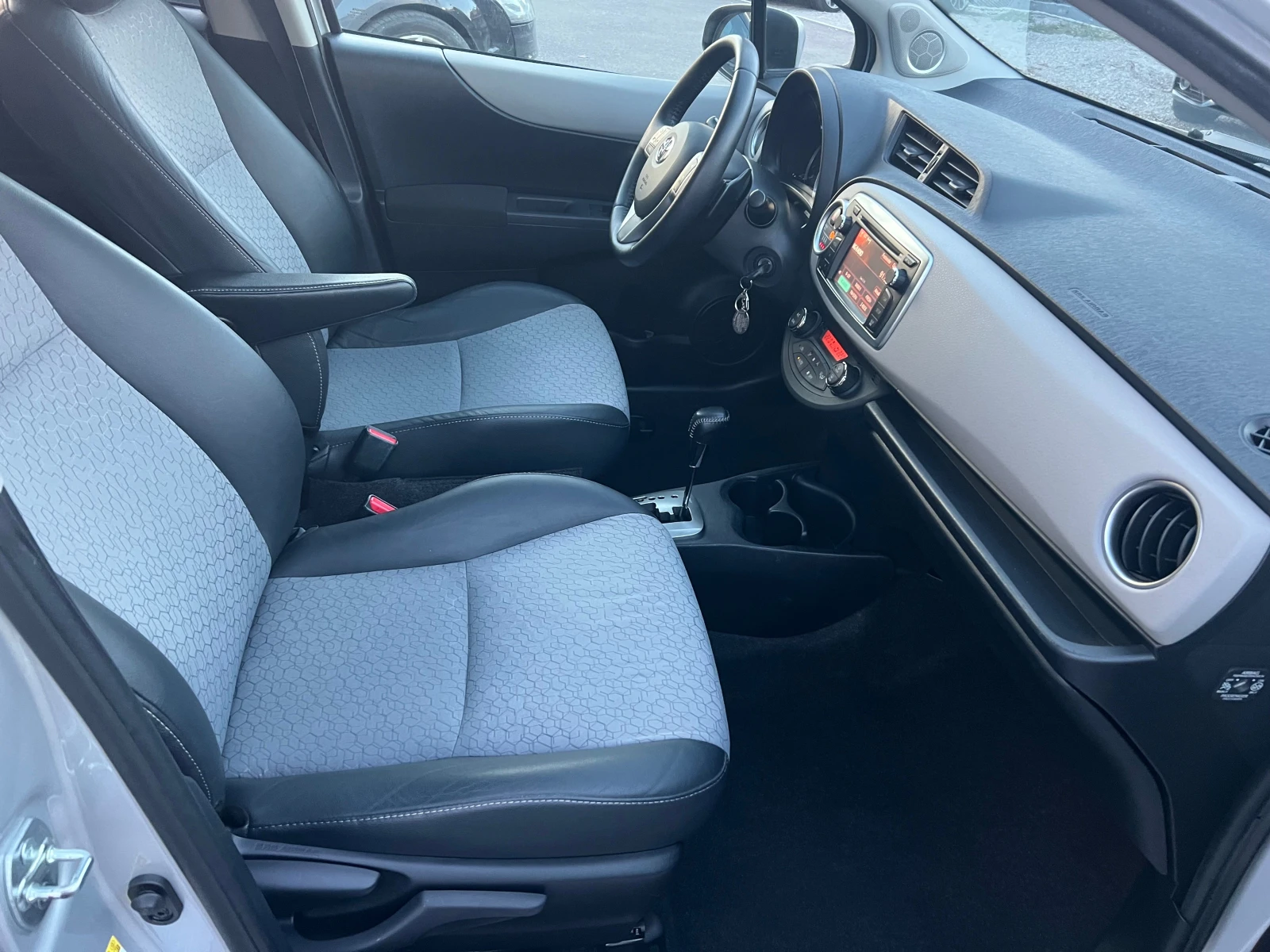 Toyota Yaris 1.3- | Mobile.bg   10