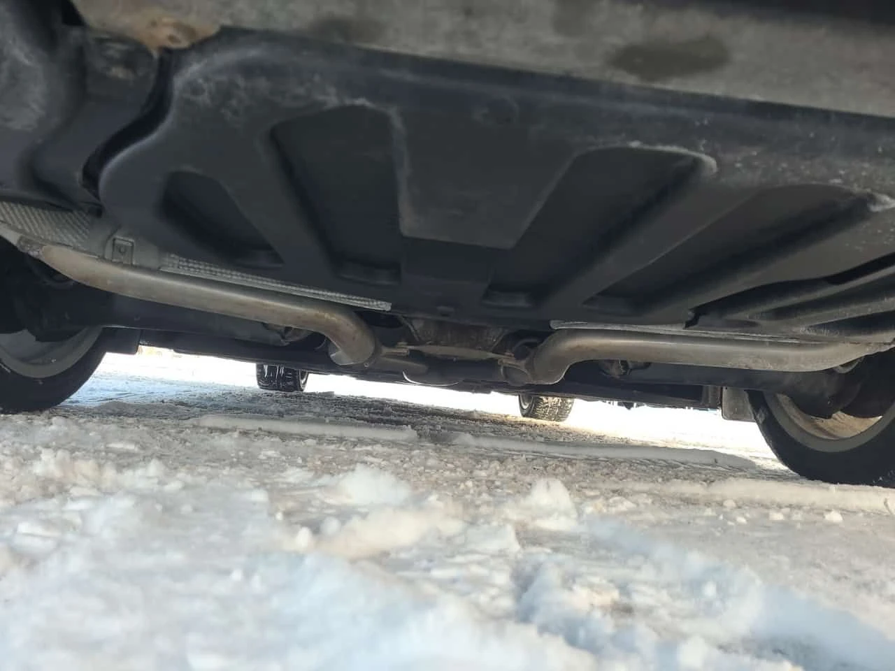 Mercedes-Benz CLS 400 / CARFAX / DISTRONIC / 360 / HARMON KARDON , снимка 15 - Автомобили и джипове - 53937161