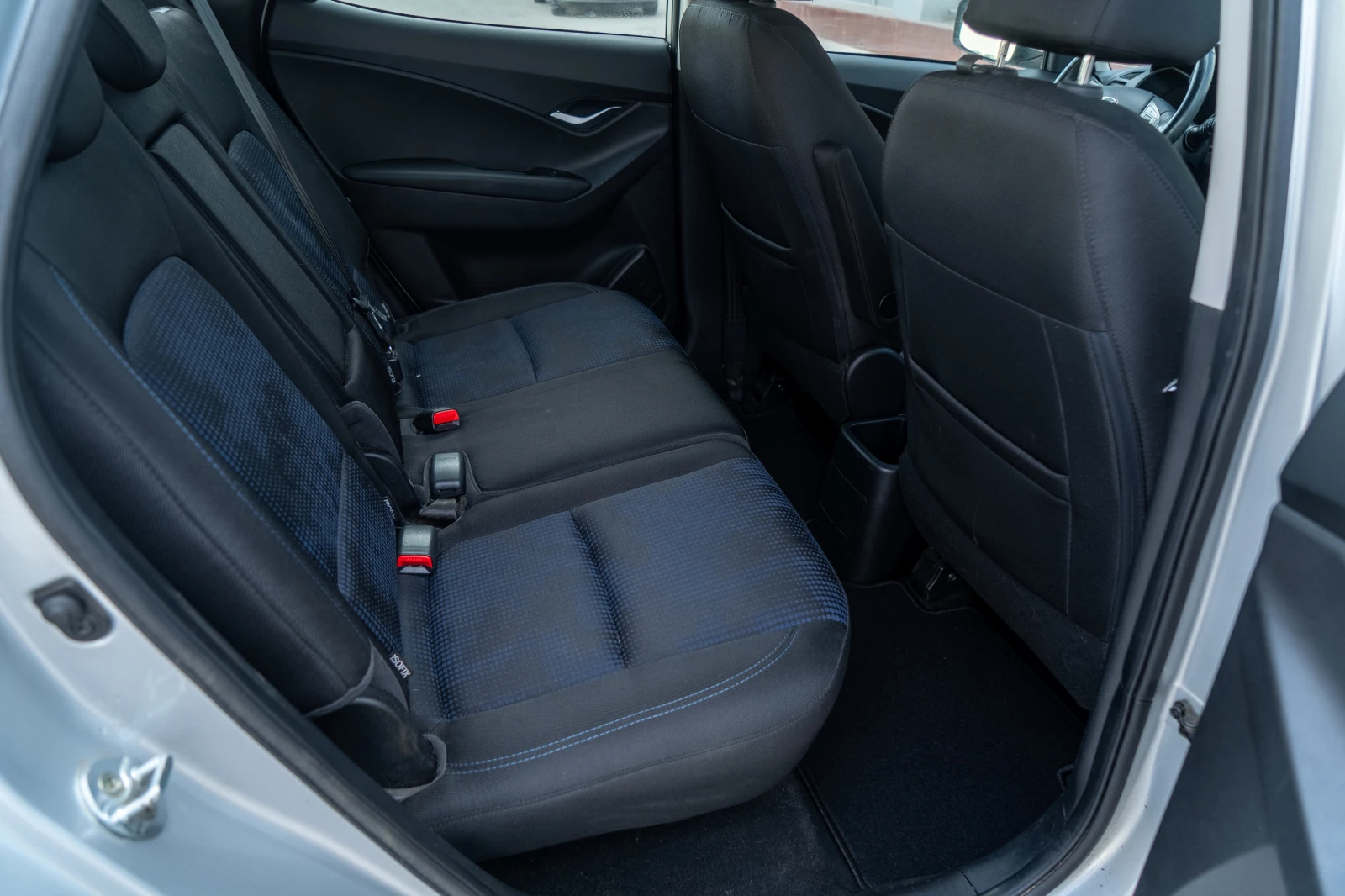 Hyundai Ix20 88 500 РЕАЛНИ КИЛОМЕТРА КЛИМАТРОНИК НАВИГАЦИЯ, снимка 13 - Автомобили и джипове - 53945531