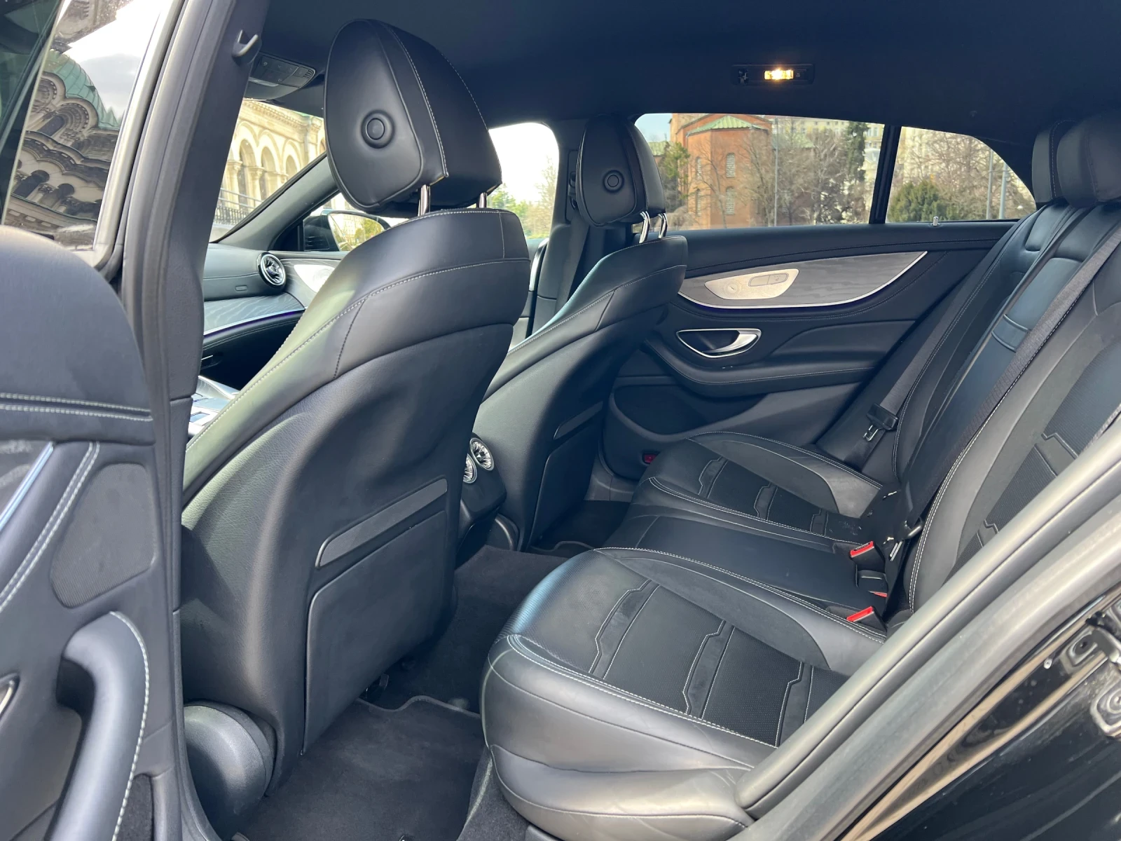 Mercedes-Benz AMG GT 63S* 4Matic* Burmester* Head-Up* 360* Лизинг, снимка 8 - Автомобили и джипове - 53976127