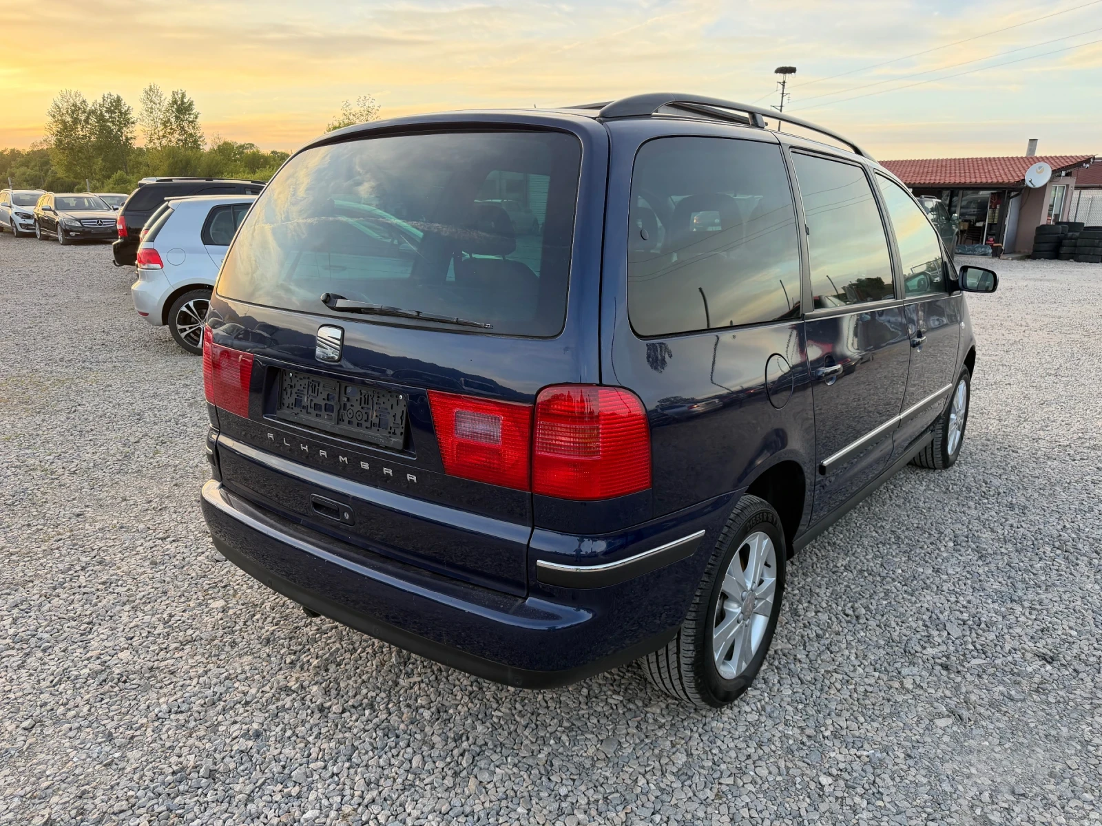 Seat Alhambra 1.9TDI-116PS-4X4, снимка 5 - Автомобили и джипове - 54337693