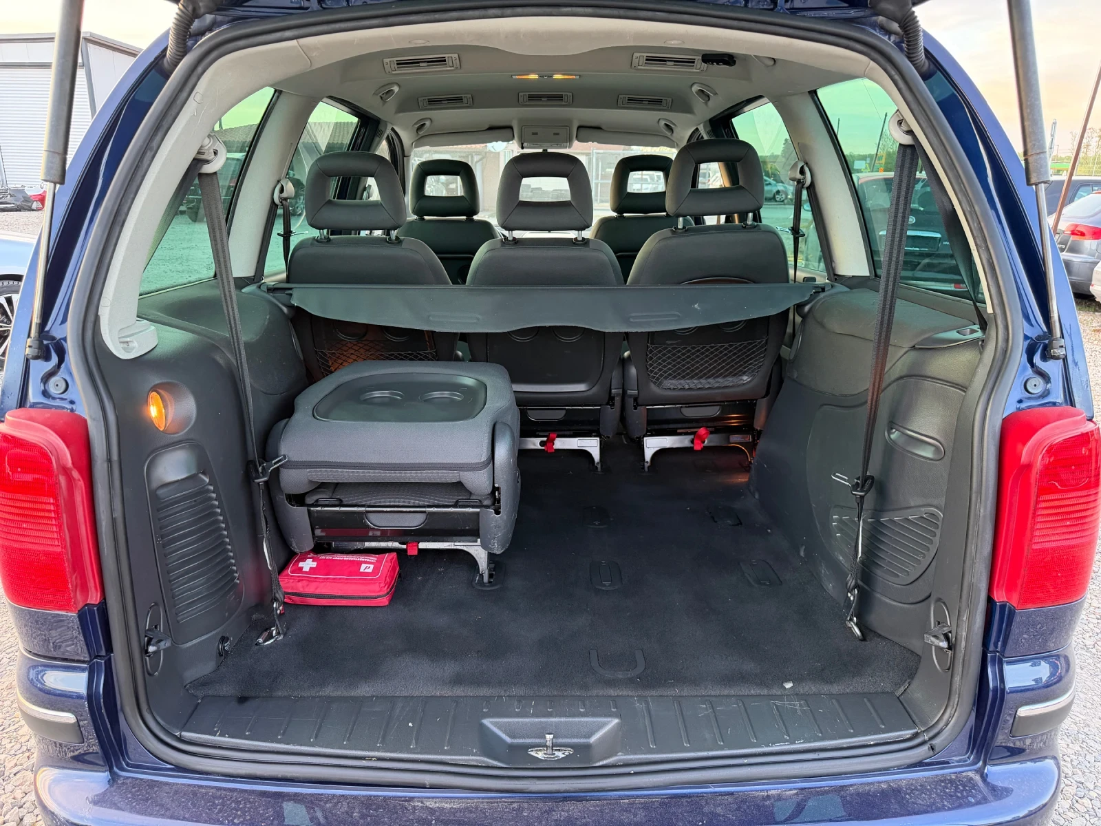 Seat Alhambra 1.9TDI-116PS-4X4, снимка 13 - Автомобили и джипове - 54337693