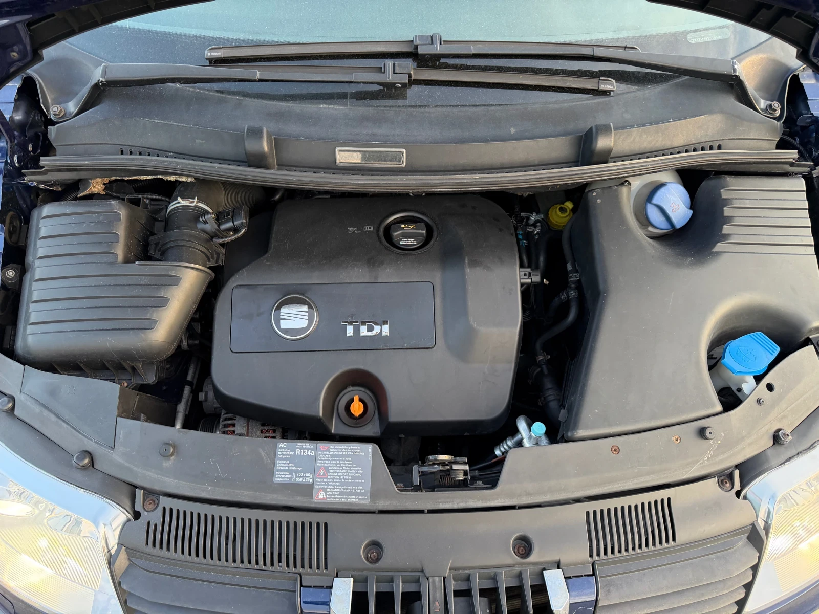 Seat Alhambra 1.9TDI-116PS-4X4, снимка 15 - Автомобили и джипове - 54337693