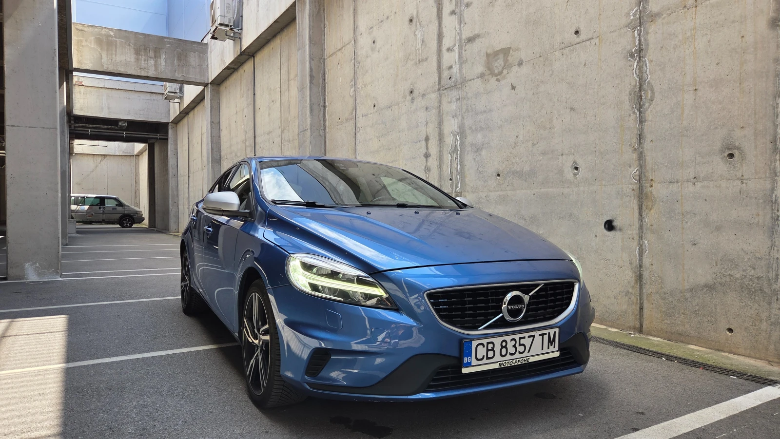 Volvo V40 D2, снимка 4 - Автомобили и джипове - 54343052