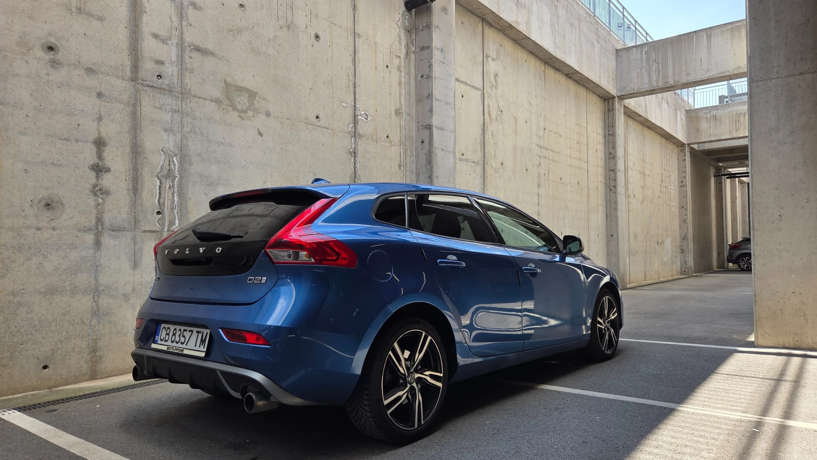 Volvo V40 D2, снимка 6 - Автомобили и джипове - 54343052
