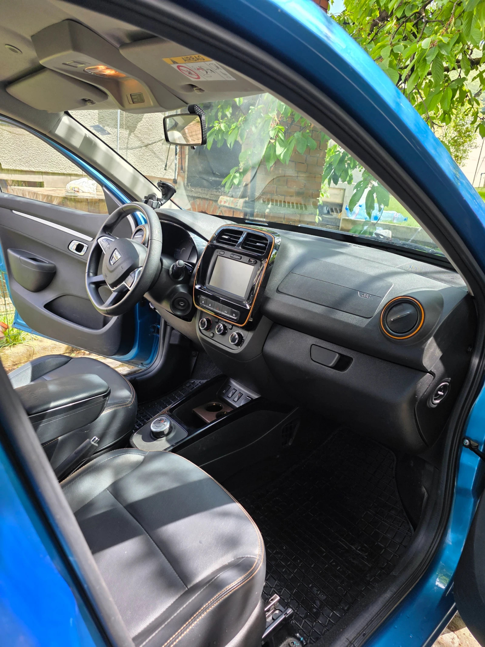 Dacia Spring, снимка 12 - Автомобили и джипове - 54595364