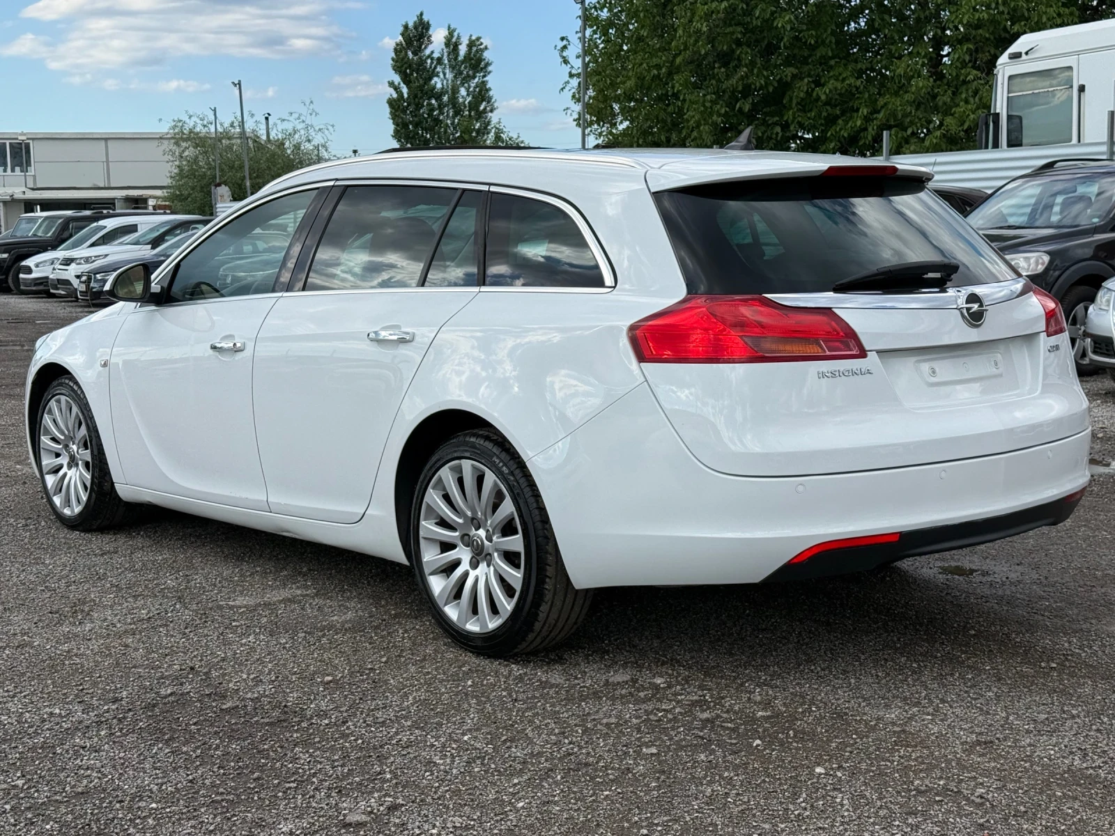 Opel Insignia Cosmo* Sport* Tourar, снимка 3 - Автомобили и джипове - 54743493