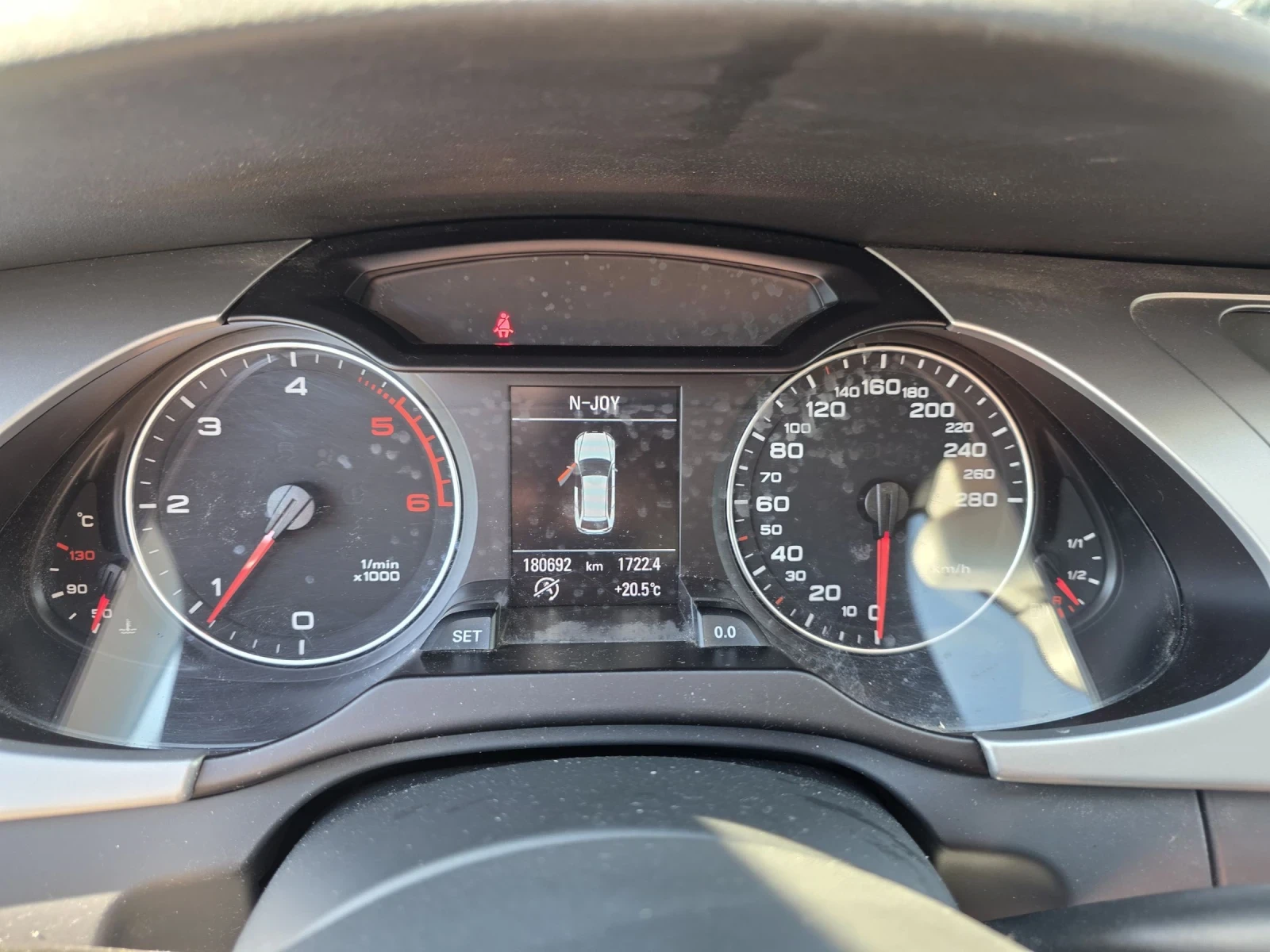 Audi A4 2.0TDi 143k 4x4 Navi Лизинг, снимка 13 - Автомобили и джипове - 55043845