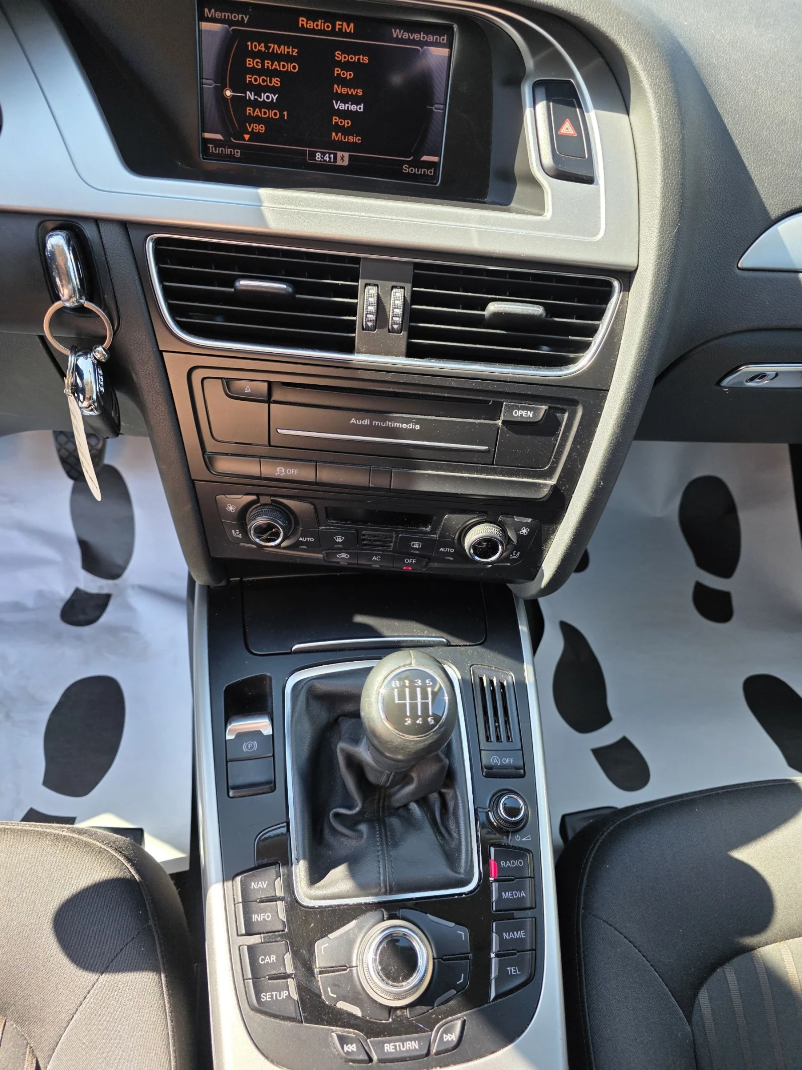 Audi A4 2.0TDi 143k 4x4 Navi Лизинг, снимка 15 - Автомобили и джипове - 55043845