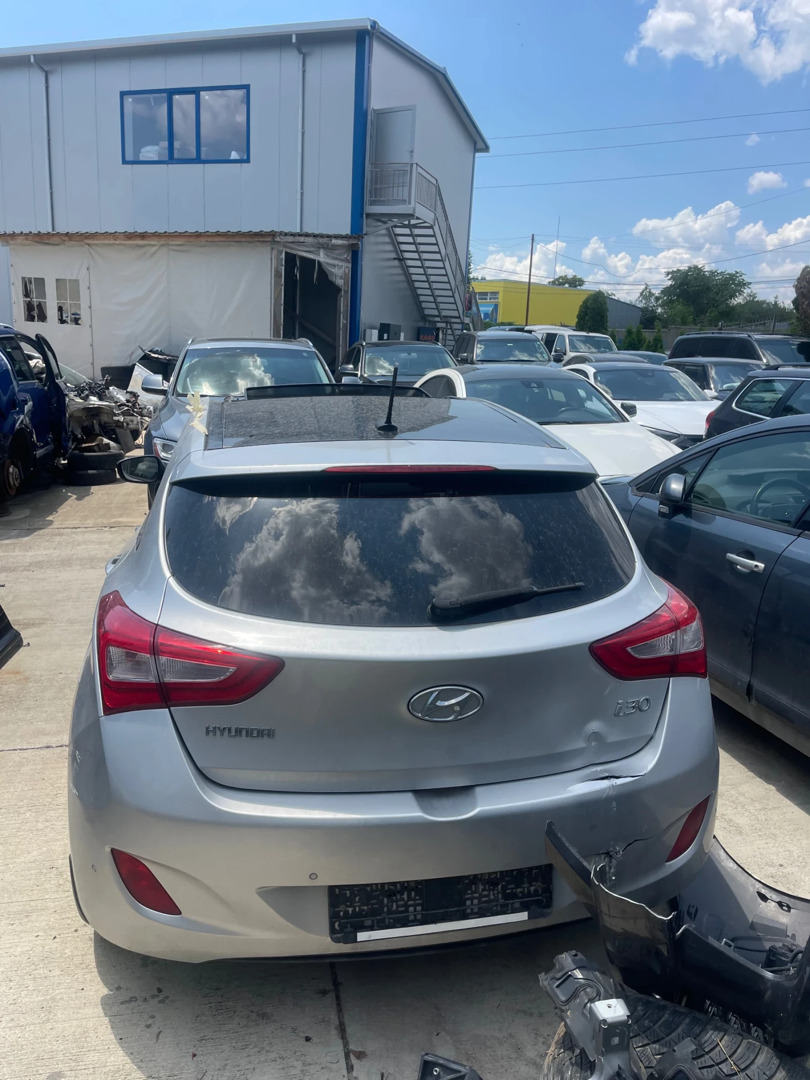 Hyundai I30 1.6 CRDI , снимка 5 - Автомобили и джипове - 55180318