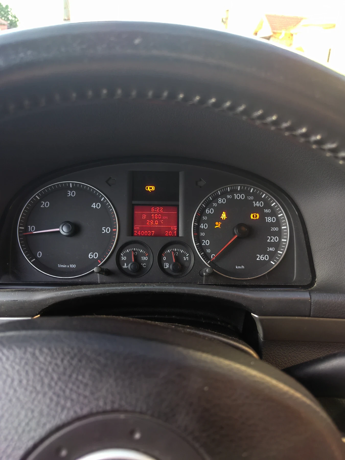 VW Touran, снимка 7 - Автомобили и джипове - 55483325