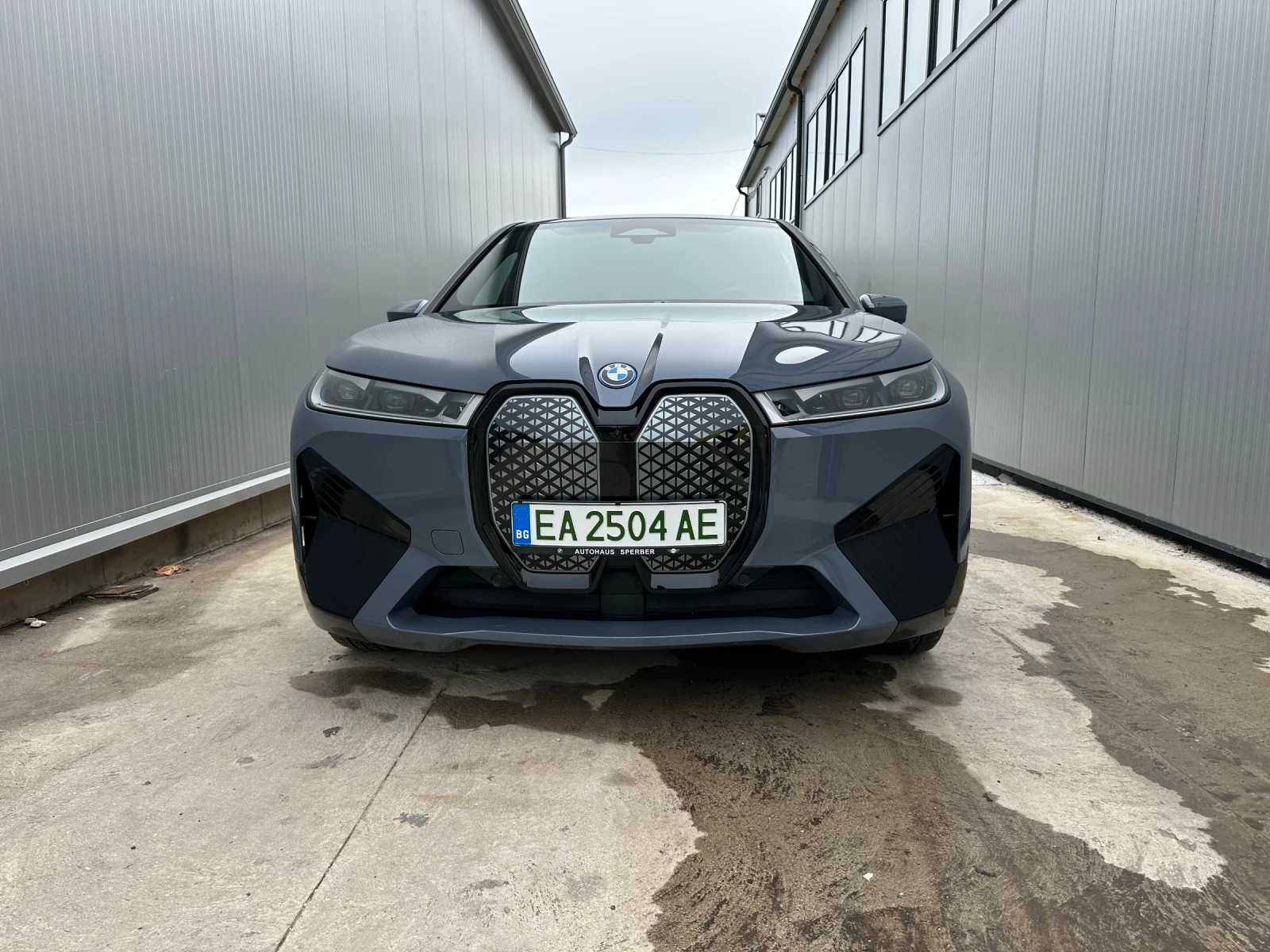BMW iX Въздух\Гаранция, снимка 2 - Автомобили и джипове - 55720265