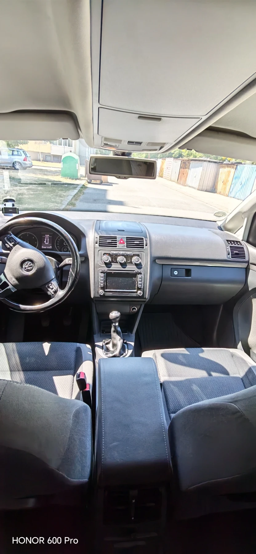 VW Touran, снимка 4 - Автомобили и джипове - 55740996