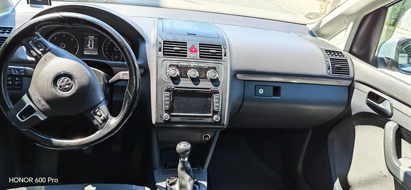 VW Touran, снимка 5 - Автомобили и джипове - 55740996