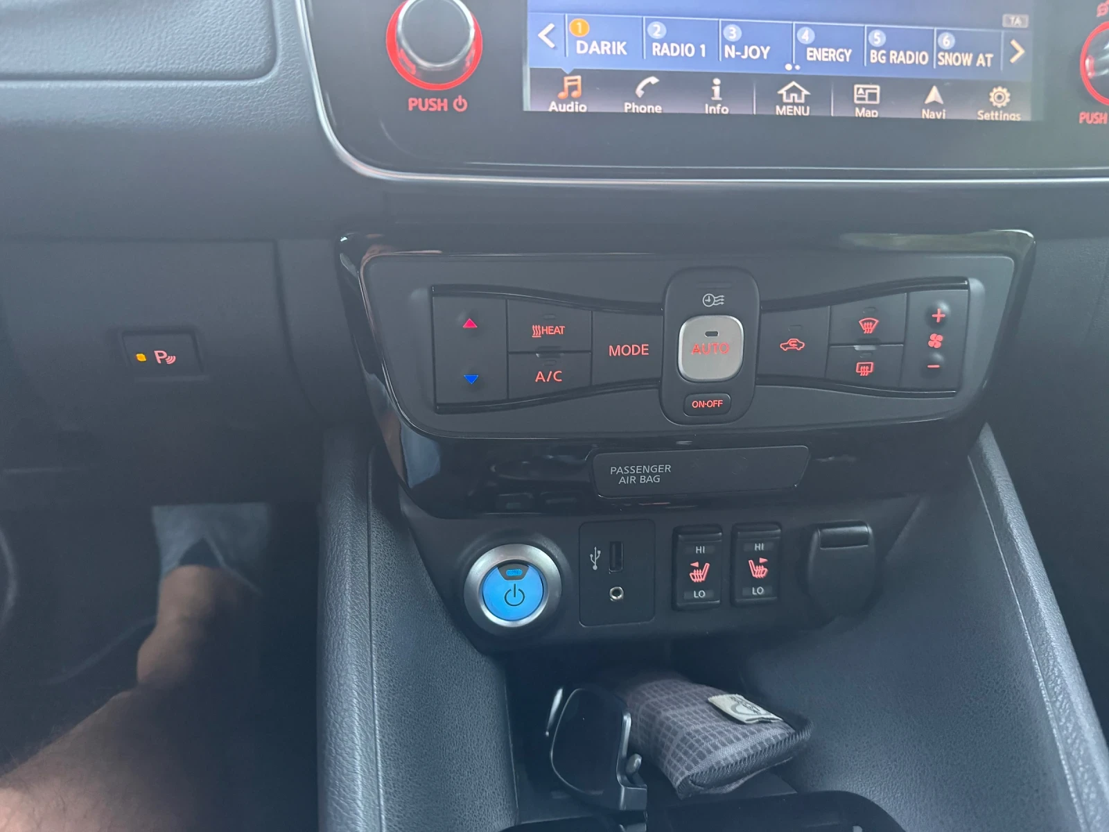 Nissan Leaf  Tekna, снимка 10 - Автомобили и джипове - 55998466