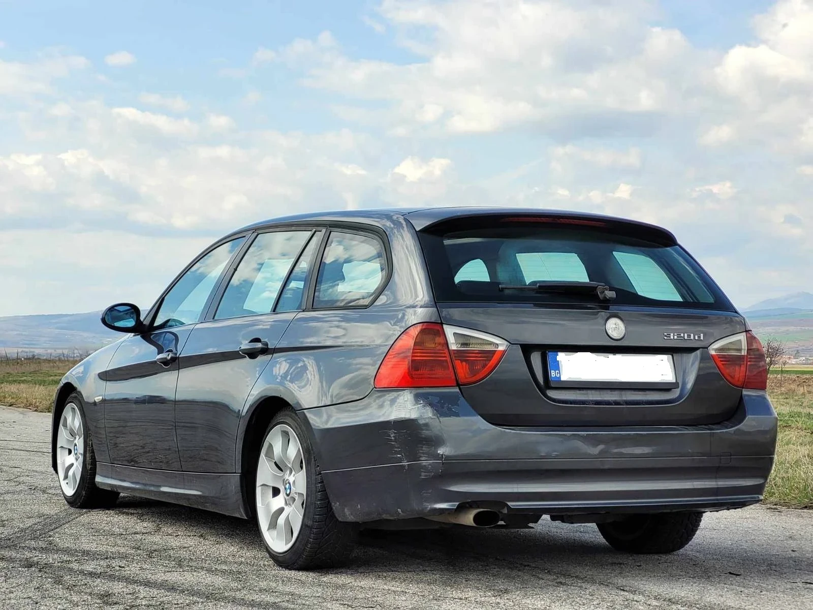 BMW 320, снимка 3 - Автомобили и джипове - 56438462