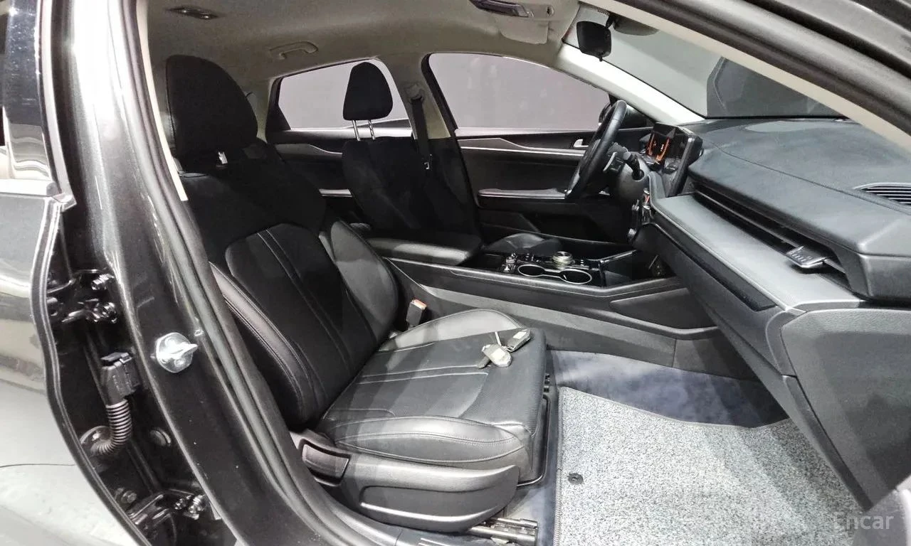 Kia K5, снимка 12 - Автомобили и джипове - 56716779