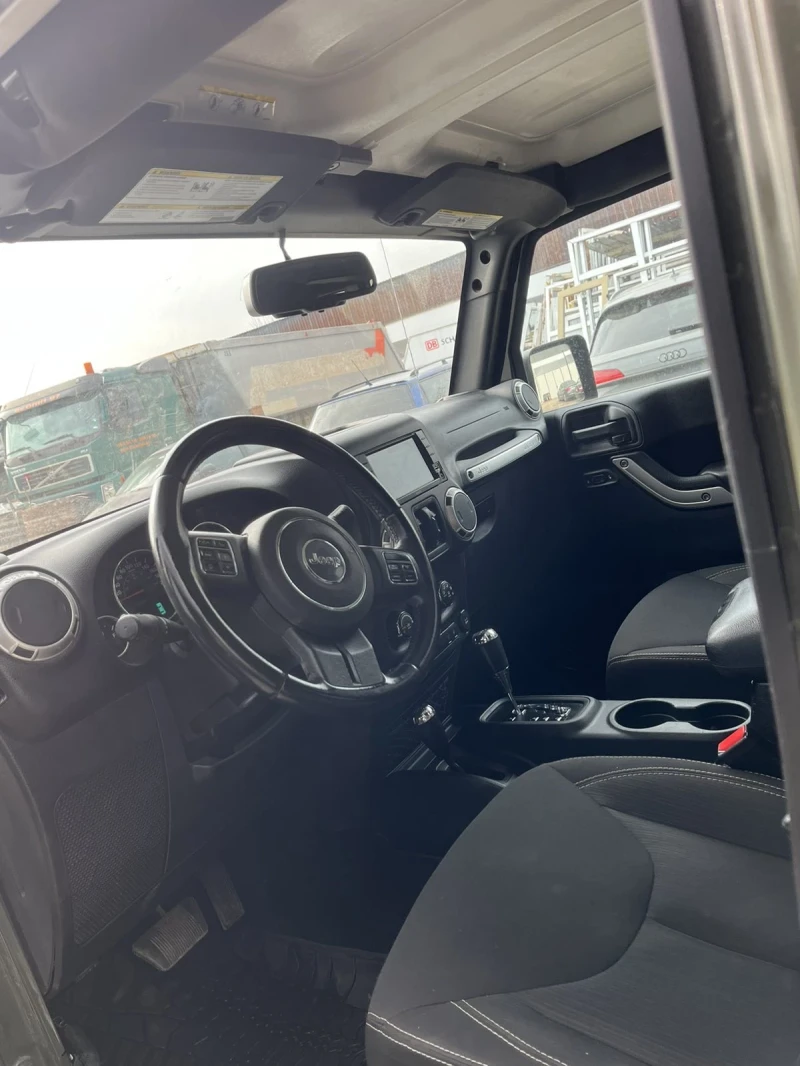 Jeep Wrangler SAHARA UNLIMITED Дълга база, снимка 10 - Автомобили и джипове - 52651938