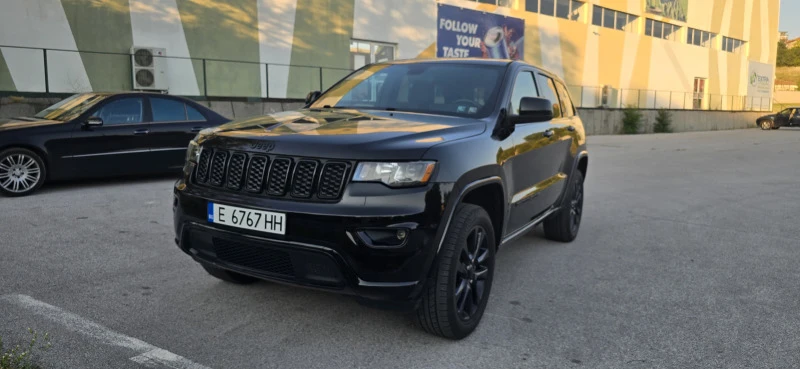 Jeep Grand cherokee Altitude, снимка 1 - Автомобили и джипове - 46995939