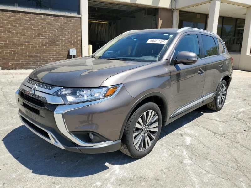 Mitsubishi Outlander 2.4L 4 Front-wheel Drive, снимка 1 - Автомобили и джипове - 47215095