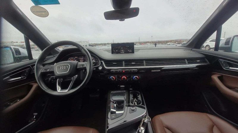 Audi Q7 1ВИ СОБСТВЕНИК* BOSE* PANO* KEYLESS* CARPLAY, снимка 5 - Автомобили и джипове - 48059316