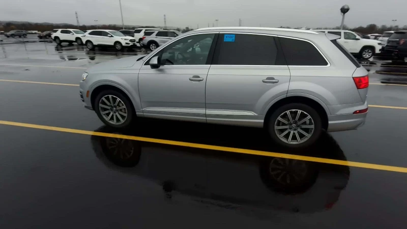 Audi Q7 1ВИ СОБСТВЕНИК* BOSE* PANO* KEYLESS* CARPLAY, снимка 2 - Автомобили и джипове - 48059316