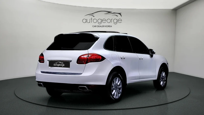 Porsche Cayenne 3.0, снимка 2 - Автомобили и джипове - 52015697