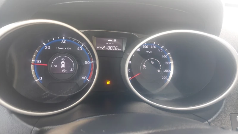 Hyundai IX35 1.7 NAVI KAYLESS , снимка 12 - Автомобили и джипове - 52391880