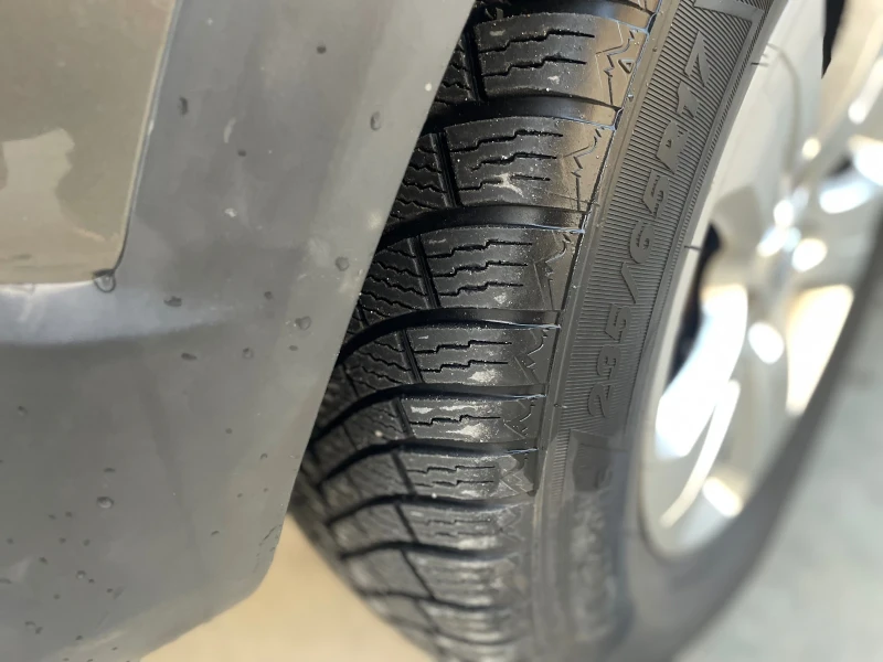 Opel Antara 2.4 Бензин, снимка 9 - Автомобили и джипове - 53047187