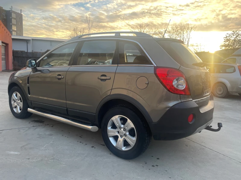 Opel Antara 2.4 Бензин, снимка 4 - Автомобили и джипове - 53047187