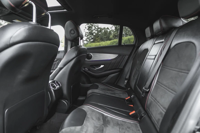 Mercedes-Benz GLC 300 4MATIC * NAVI * LED * CAMERA * М.ТОЧКА * ПОДГРЕВ, снимка 11 - Автомобили и джипове - 53387107