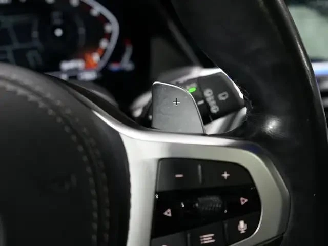 BMW X5 * M50i* PANO* 22* HARMAN K* 360* CARPLAY, снимка 12 - Автомобили и джипове - 53224748