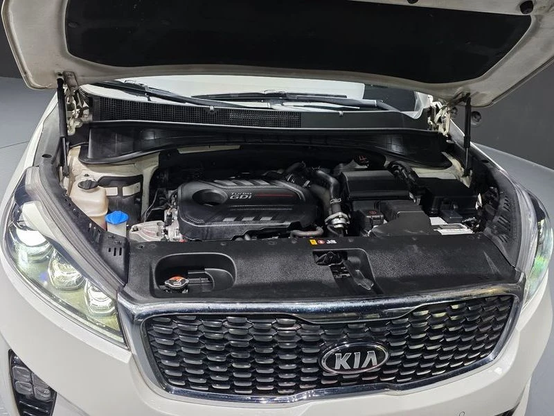 Kia Sorento Gasoline 2.0 Turbo 4WD| 240к.с.| ВКЛ.ТЕХНОТЕСТ, снимка 6 - Автомобили и джипове - 55431787