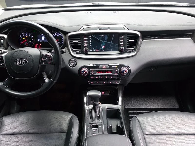Kia Sorento Gasoline 2.0 Turbo 4WD| 240к.с.| ВКЛ.ТЕХНОТЕСТ, снимка 7 - Автомобили и джипове - 55431787