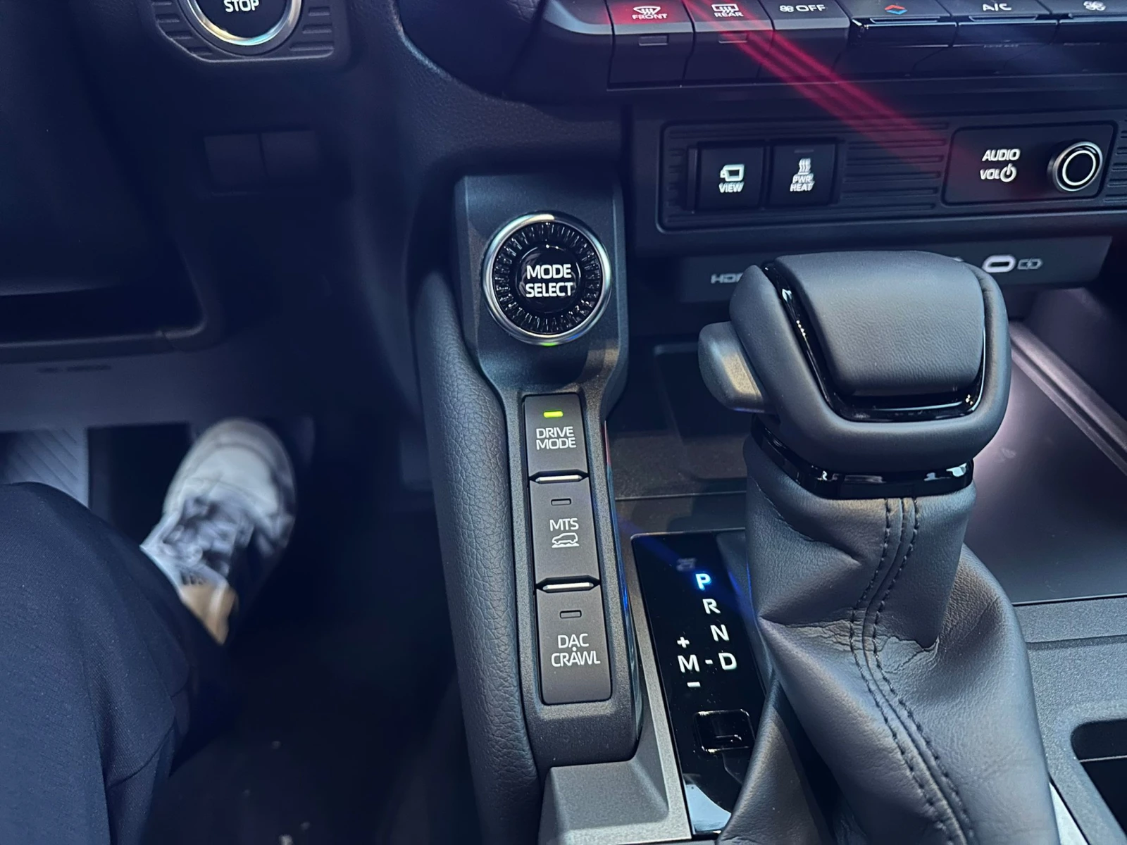 Toyota Land cruiser 2.8D 4x4 #Executive #Leder #360 #ACC @iCarbg #iCar | Mobile.bg   13