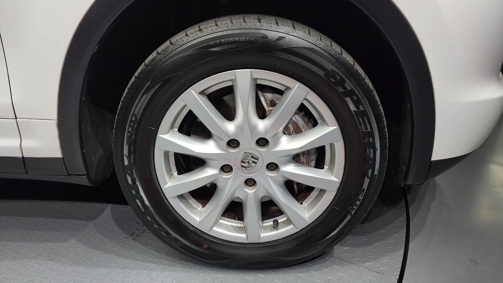 Porsche Cayenne 3.0 - изображение 5