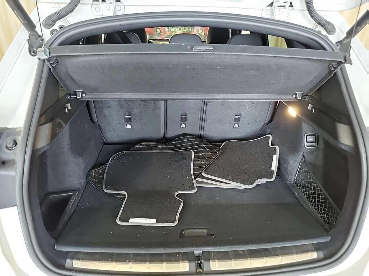 BMW X1 * XDRIVE28I * PANO * 2 ����� * �������� * CARFAX | Mobile.bg � ����������� 17