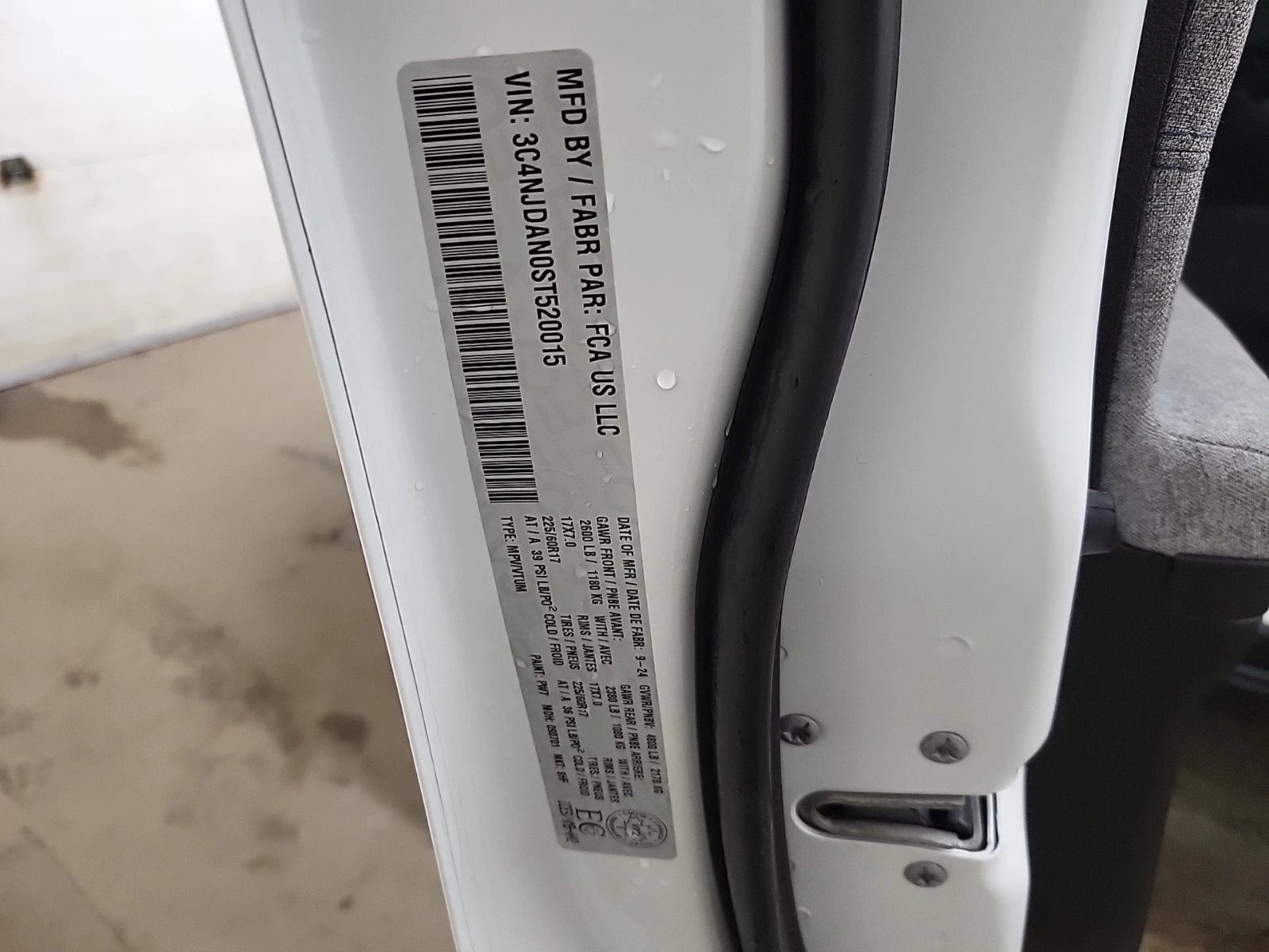 Jeep Compass 2L 4cyl 4WD, снимка 14 - Автомобили и джипове - 53725811