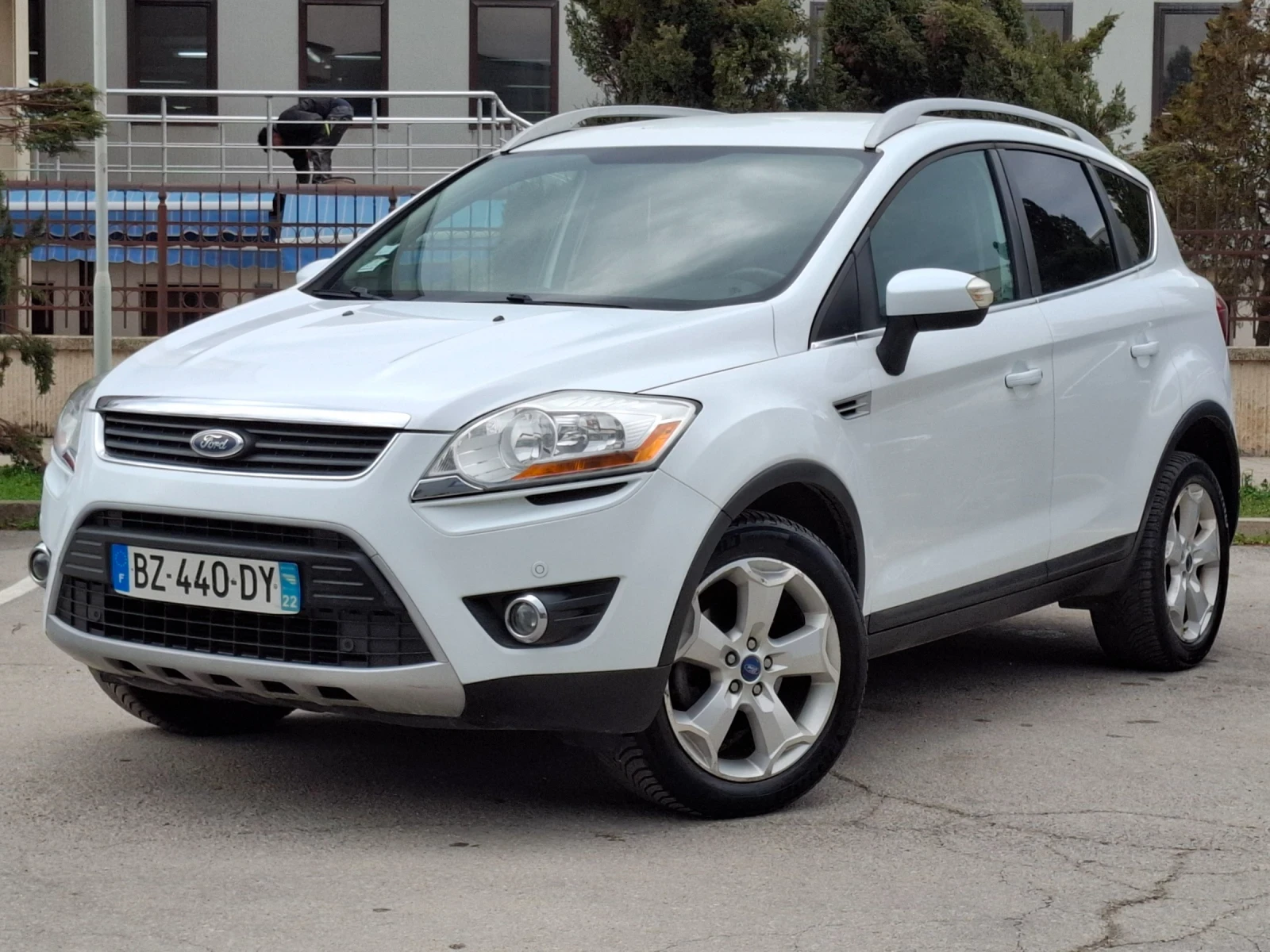 Ford Kuga 2.0HDI 140hp * КЛИМАТРОНИК * EURO 5 * ЛИЗИНГ * , снимка 8 - Автомобили и джипове - 54000541
