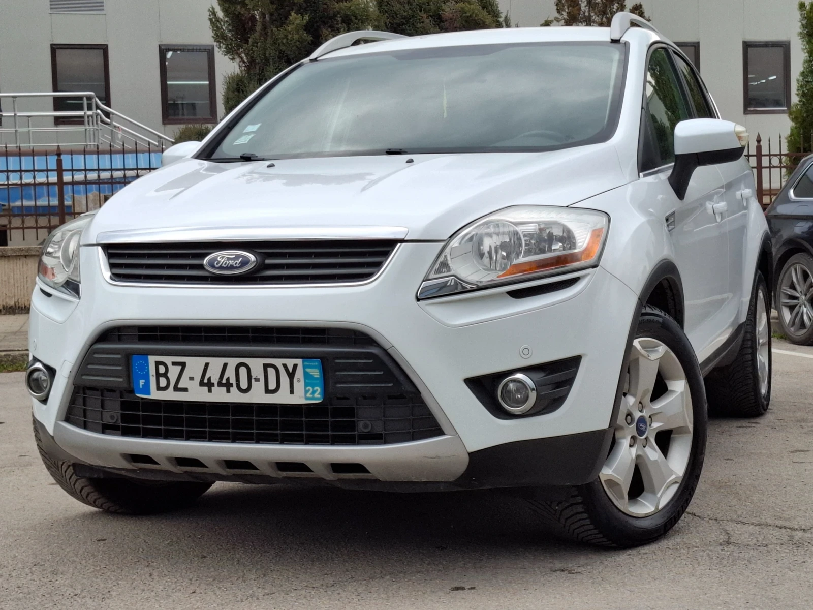 Ford Kuga 2.0HDI 140hp * КЛИМАТРОНИК * EURO 5 * ЛИЗИНГ * , снимка 7 - Автомобили и джипове - 54000541