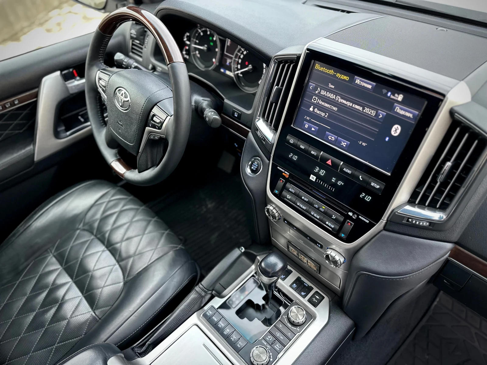 Toyota Land cruiser 200 EXCALIBUR, снимка 11 - Автомобили и джипове - 54216583