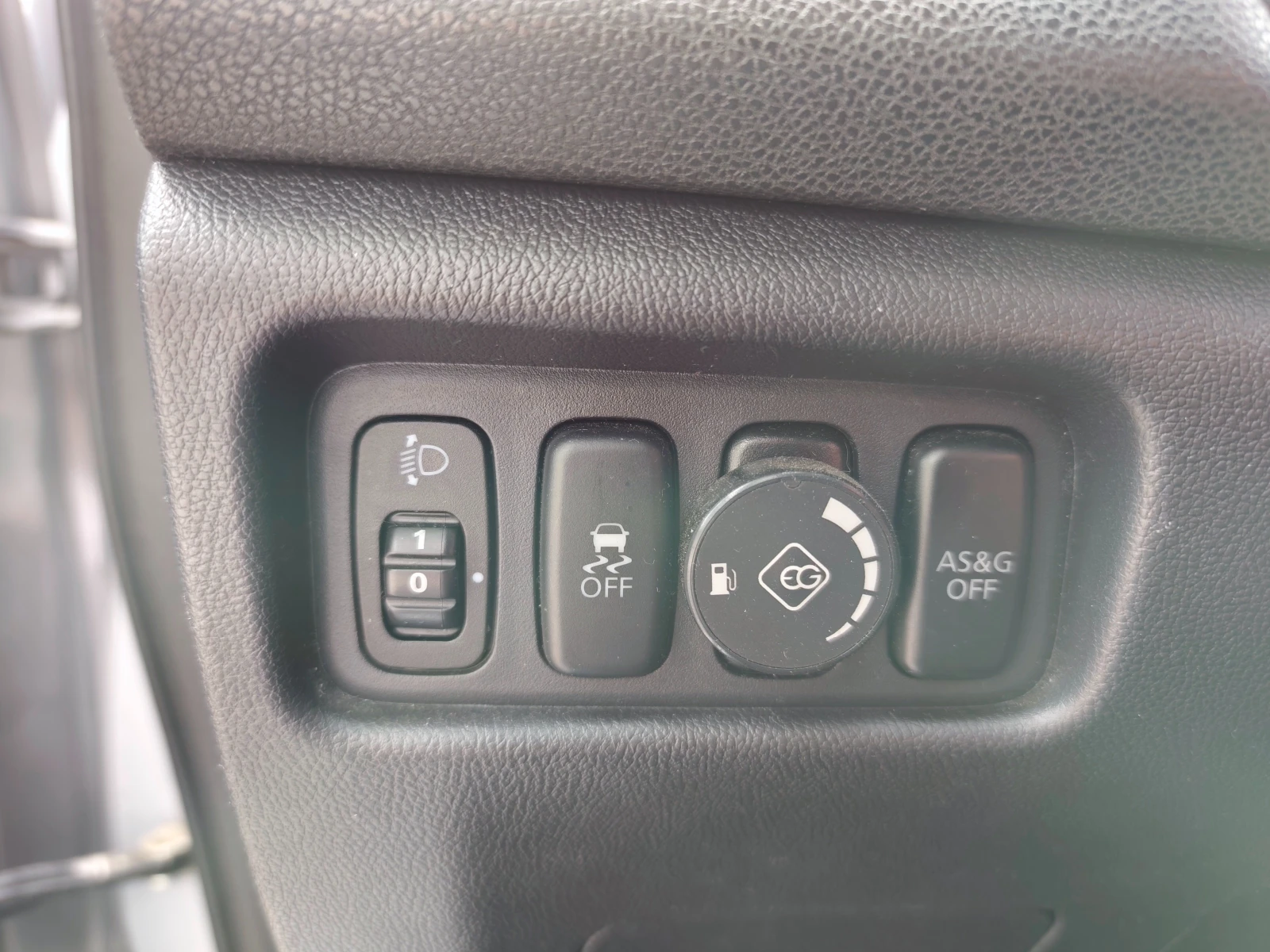 Mitsubishi ASX 1.6, снимка 9 - Автомобили и джипове - 54562089