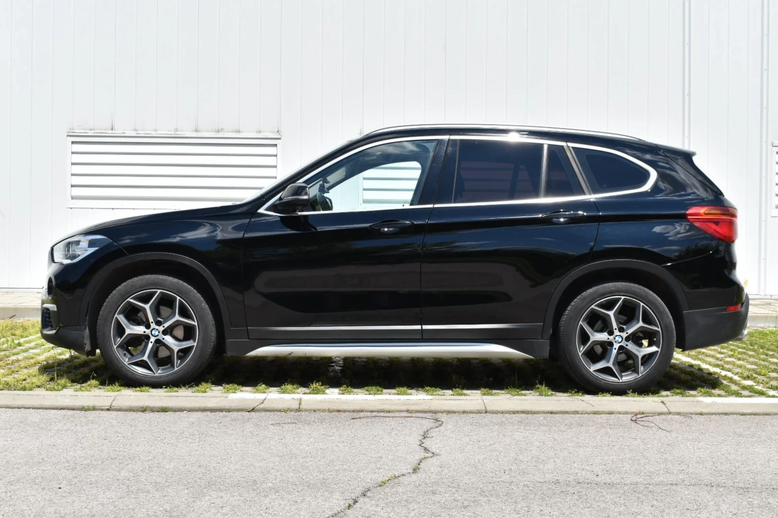 BMW X1 18d xDrive, снимка 7 - Автомобили и джипове - 54632045