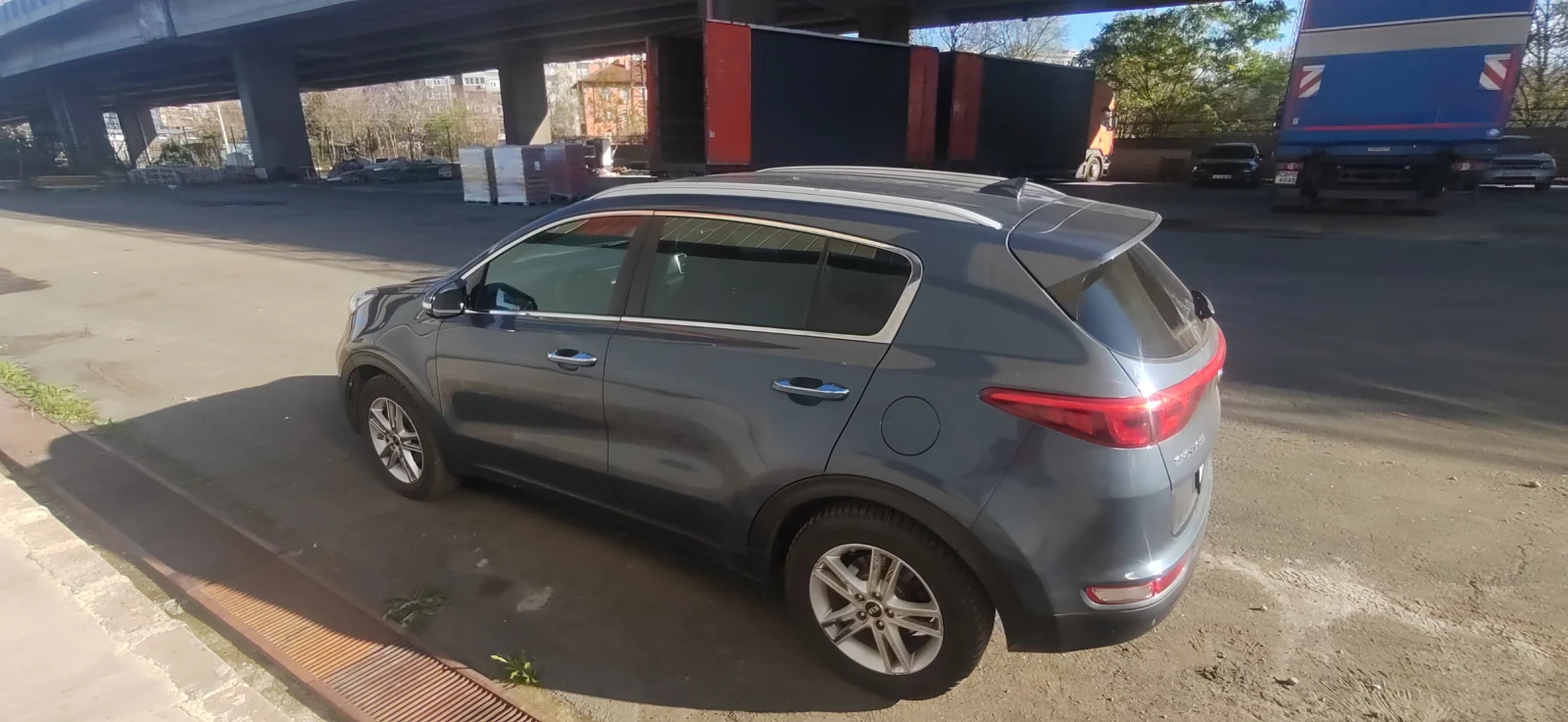 Kia Sportage 1.7CRDI, снимка 10 - Автомобили и джипове - 55666126