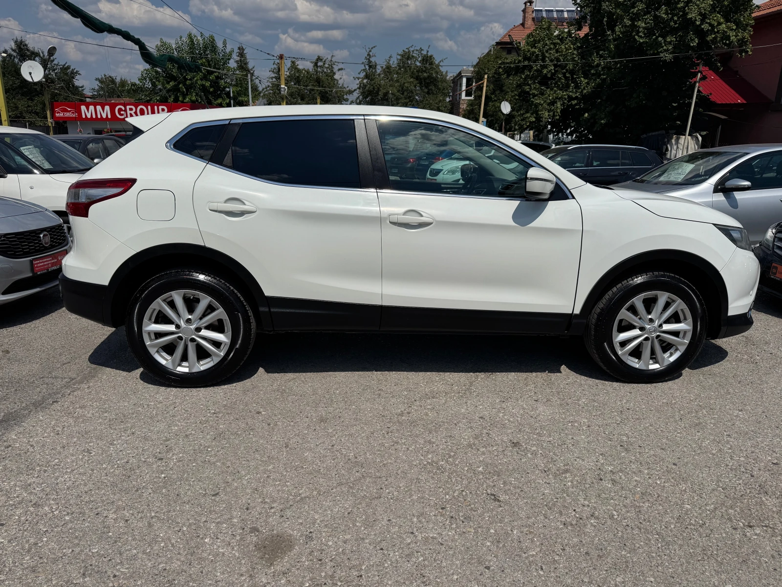 Nissan Qashqai 1.2I-ЛИЗИНГ, снимка 6 - Автомобили и джипове - 55574679