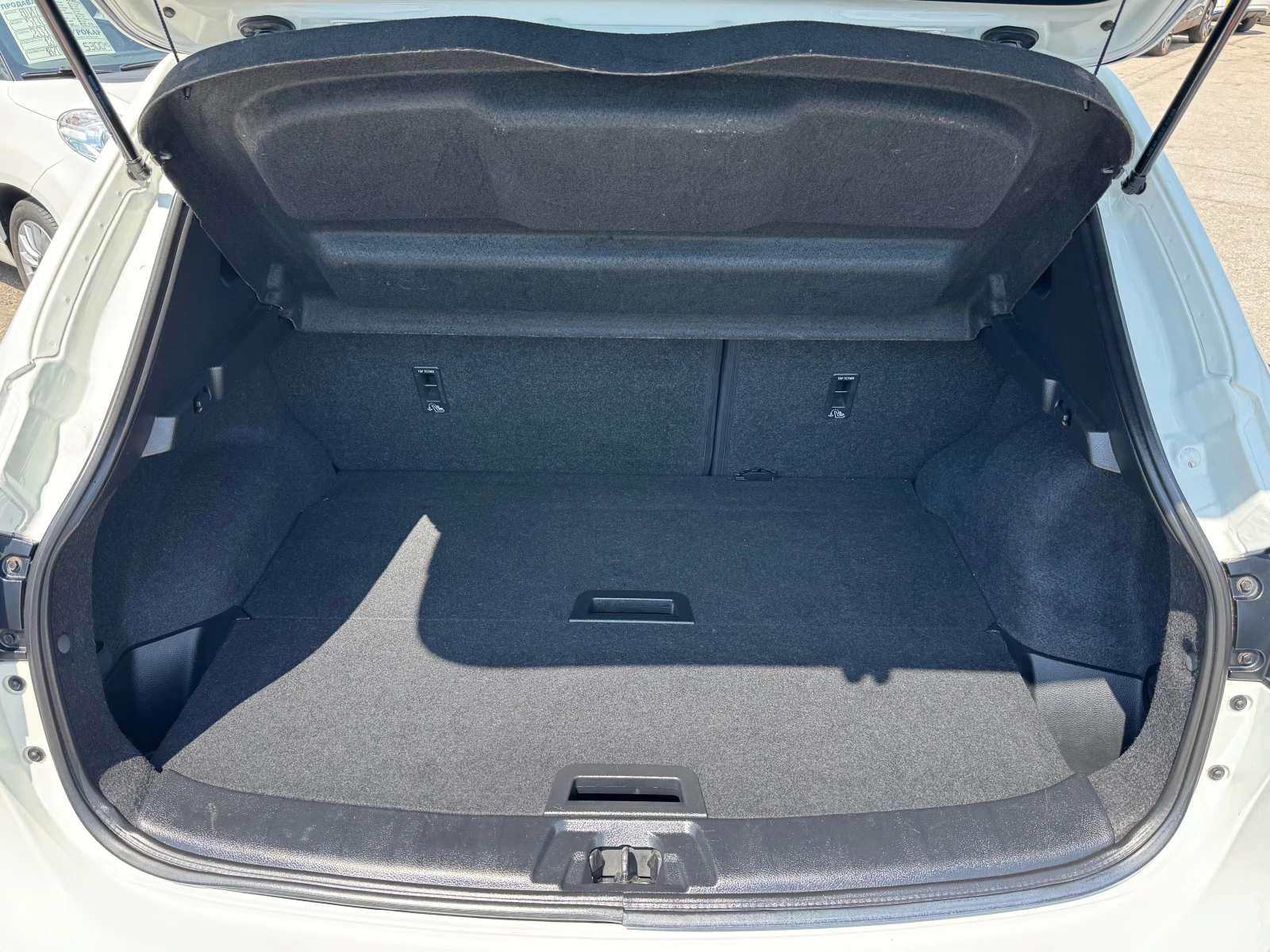 Nissan Qashqai 1.2I-ЛИЗИНГ, снимка 4 - Автомобили и джипове - 55574679