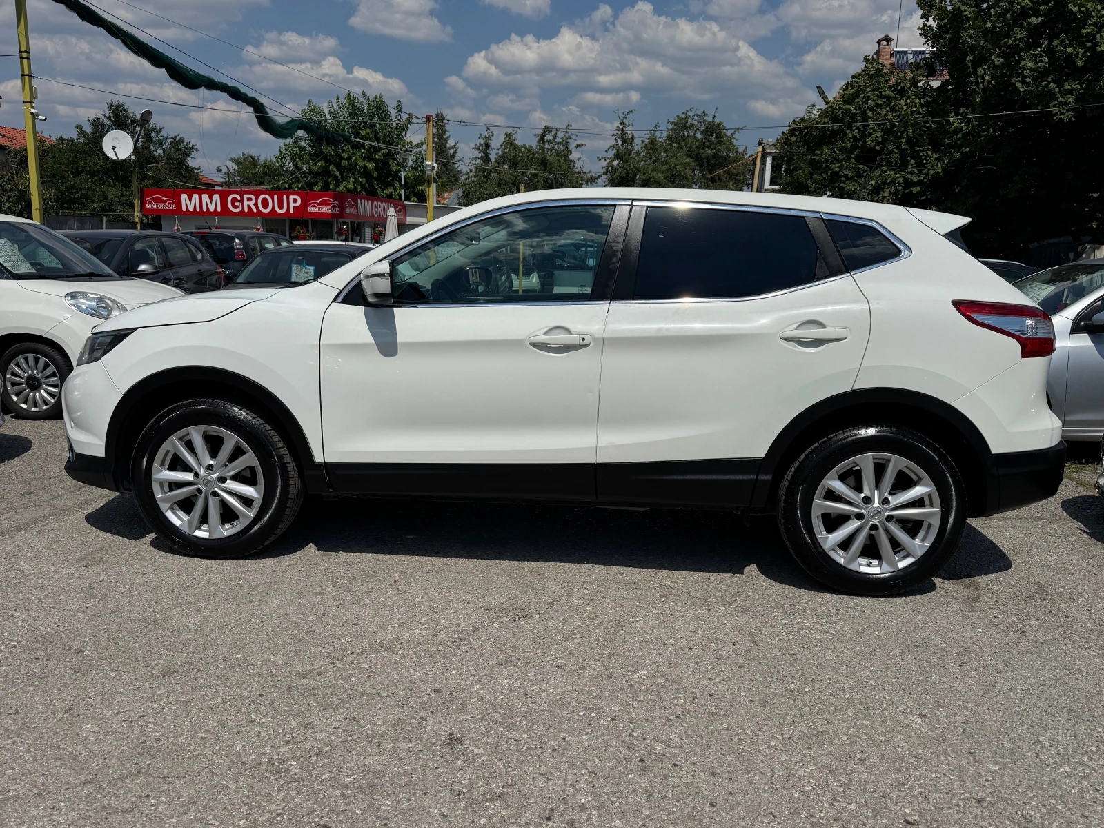 Nissan Qashqai 1.2I-ЛИЗИНГ, снимка 2 - Автомобили и джипове - 55574679