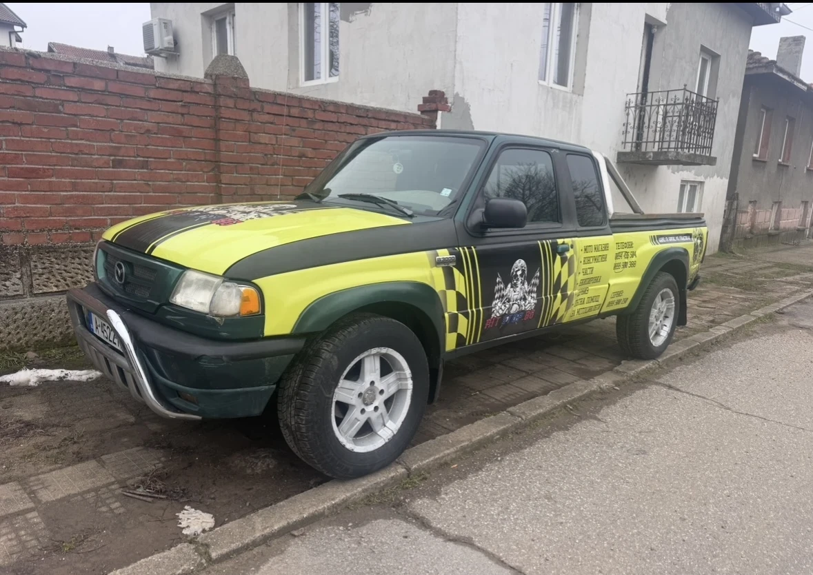 Mazda B2500 3.0 газ , снимка 5 - Автомобили и джипове - 56298960