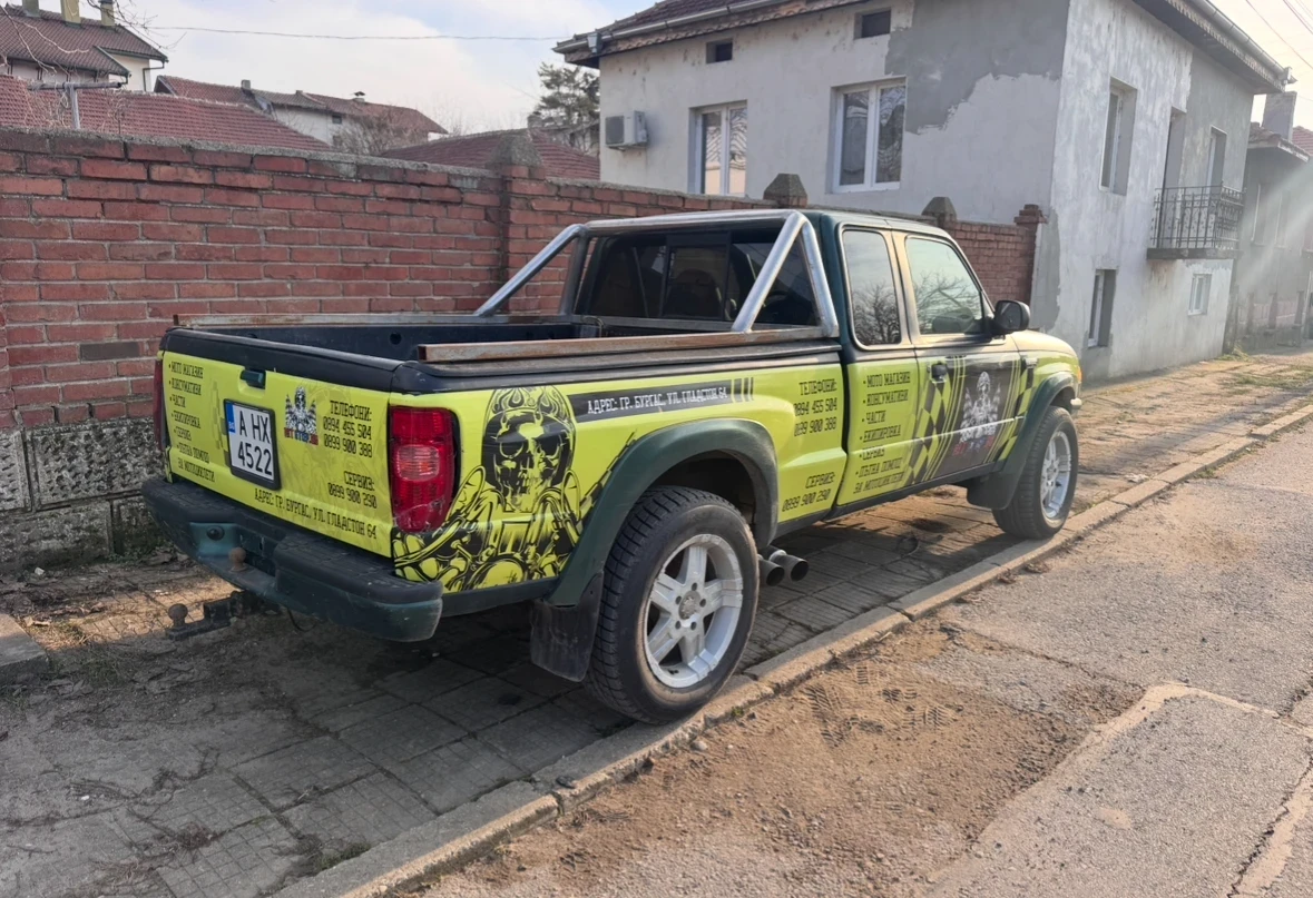 Mazda B2500 3.0 газ , снимка 2 - Автомобили и джипове - 56298960