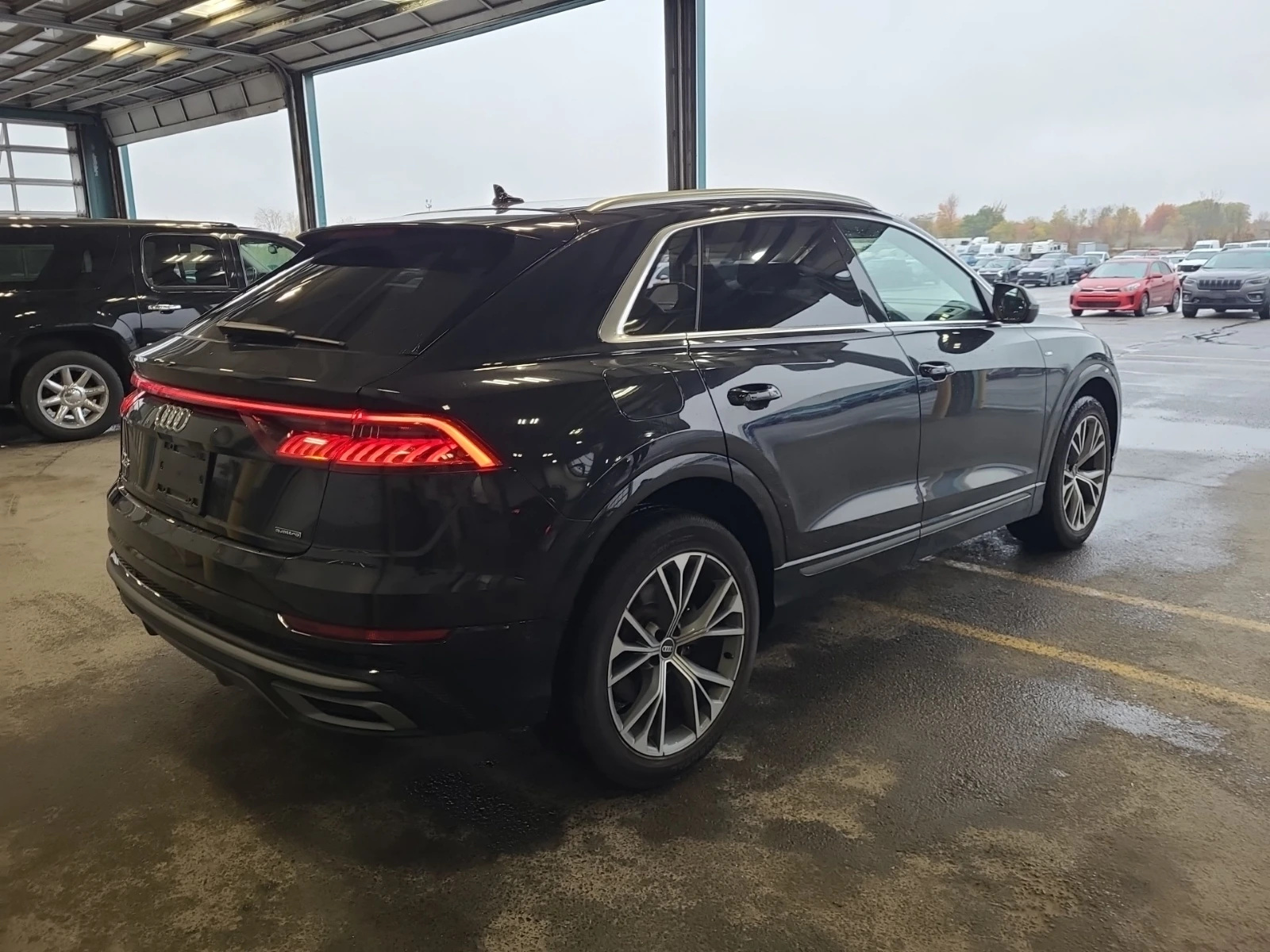 Audi Q8 CARFAX ������� | 2021 | 100 286 �� | Mobile.bg � ����������� 4